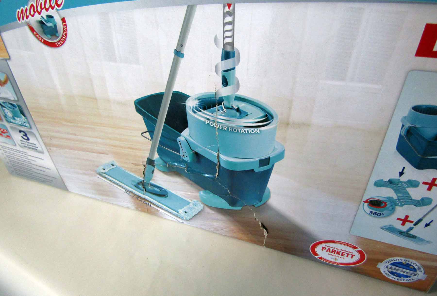 weighted triangle pool vacuum head